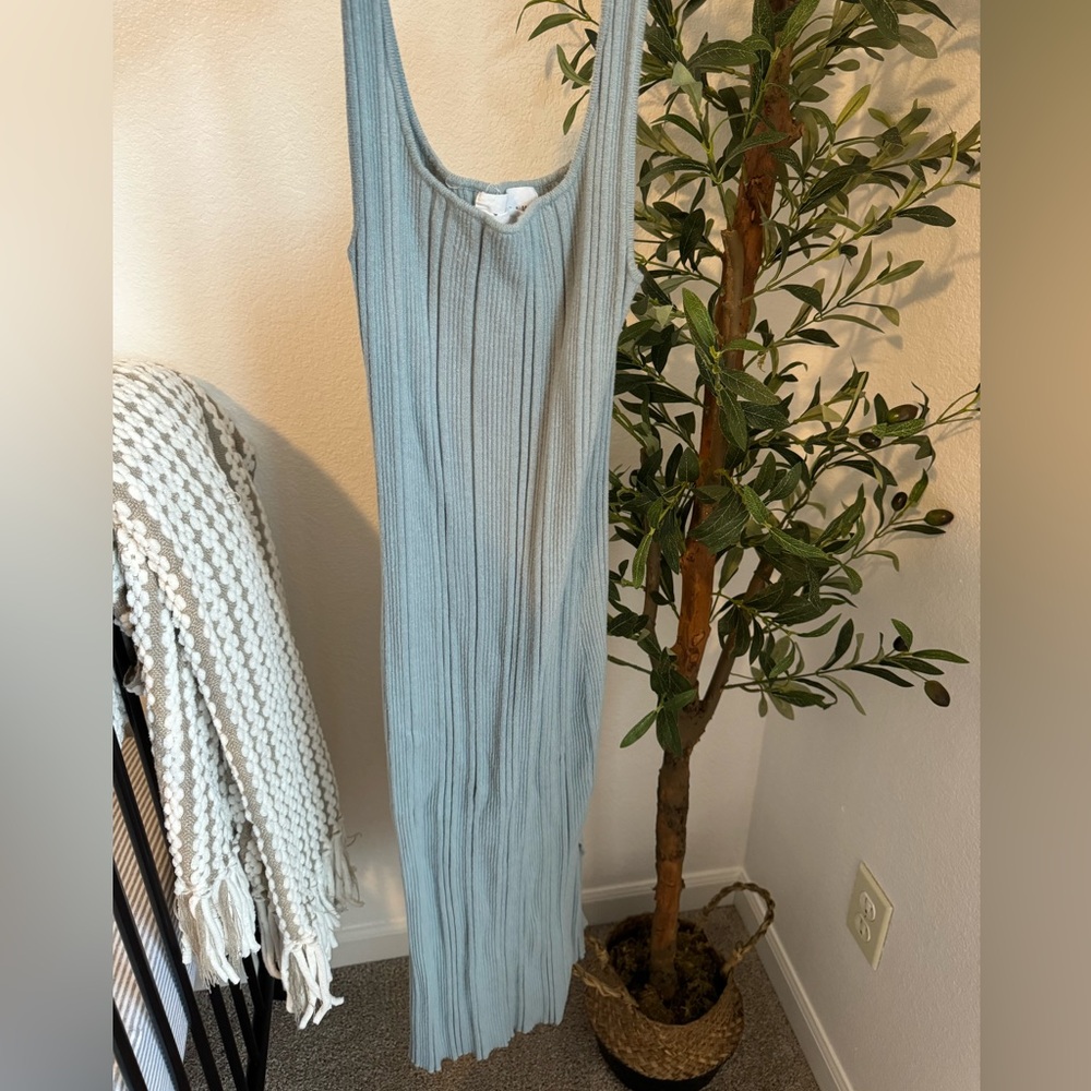 Ribbed mid length dress! Lightly worn!